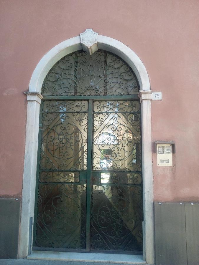 Antico Borgo Al Mare Lejlighed Lavagna Eksteriør billede